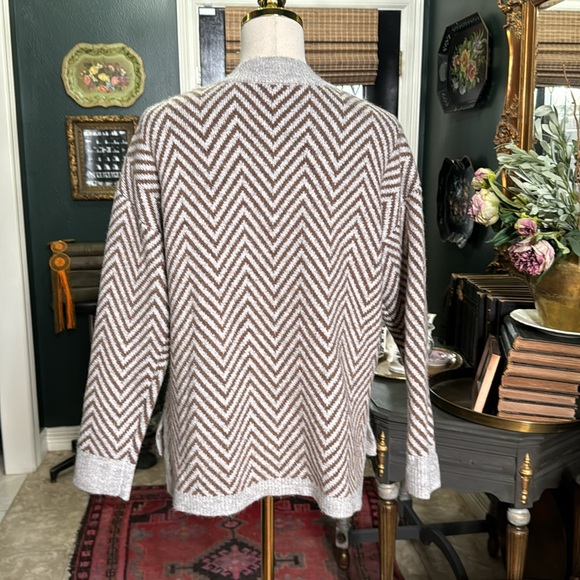 Ann Taylor oversized Chevron cardigan - Picture 4 of 6